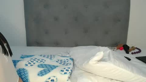 Lola online show from 14, 2, 2025