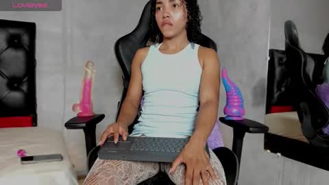 Snapshot of lolareyes1 chatting on 22, 2, 2026 lolareyes1 online show from 22, 2, 2026