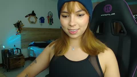 Snapshot of lolaverse chatting on 15, 9, 2025 Lola doll online show from 15, 9, 2025