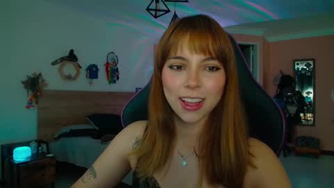 Snapshot of lolaverse chatting on 22, 9, 2025 Lola doll online show from 22, 9, 2025