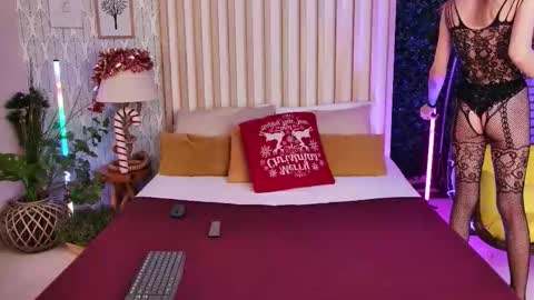 Snapshot of lolavixxen chatting on 17, 12, 2025 Lola online show from 17, 12, 2025