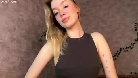 Mia online show from 25, 6, 2026