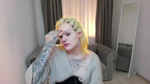 lollita online show from 16, 4, 2026