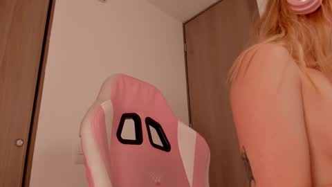 Lolly  online show from 7, 3, 2025