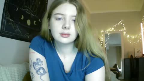 Lilly online show from 23, 12, 2024