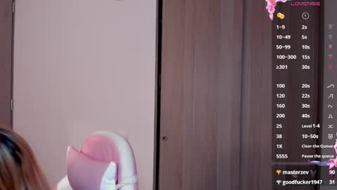 Snapshot of lollypetitte_ chatting on 13, 1, 2025 Lolly online show from 13, 1, 2025