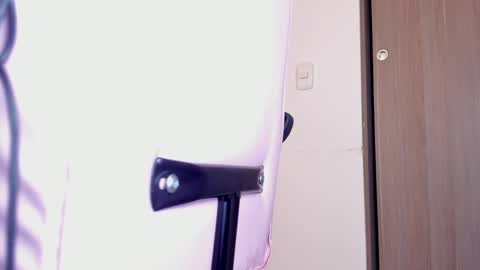 Snapshot of lollypetitte_ chatting on 12, 2, 2025 Lolly online show from 12, 2, 2025