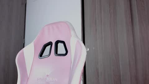 Snapshot of lollypetitte_ chatting on 10, 9, 2025 Lolly online show from 10, 9, 2025