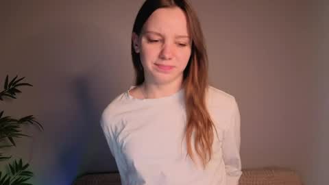 Snapshot of lolytarose chatting on 25, 5, 2026 lolytarose online show from 25, 5, 2026
