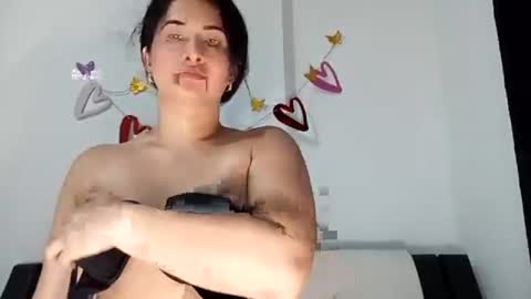 estehfania online show from 27, 6, 2026
