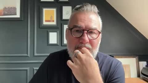 EnglishBear online show from 5, 6, 2026