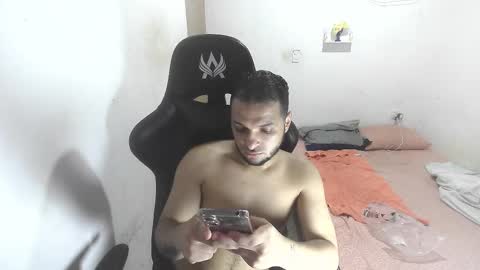 Snapshot of long_dick_boy_ chatting on 15, 3, 2026 Marvin Santiago online show from 15, 3, 2026