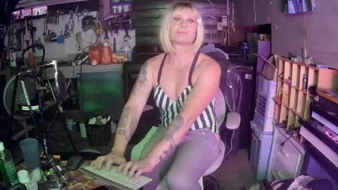 Snapshot of longbeachcd69 chatting on 7, 7, 2026 longbeachcd69 online show from 7, 7, 2026