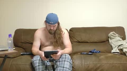 Snapshot of longhairedfreak1921 chatting on 18, 11, 2025 longhairedfreak1921 online show from 18, 11, 2025