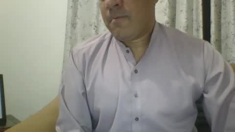 Snapshot of longthick1985 chatting on 3, 4, 2026 Lleida-man online show from 3, 4, 2026