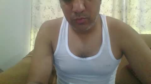 Snapshot of longthick1985 chatting on 19, 4, 2026 Lleida-man online show from 19, 4, 2026
