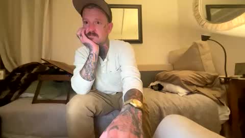 Snapshot of longwalksonthebeach69 chatting on 3, 3, 2026 longwalksonthebeach69 online show from 3, 3, 2026