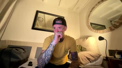 Snapshot of longwalksonthebeach69 chatting on 6, 3, 2026 longwalksonthebeach69 online show from 6, 3, 2026