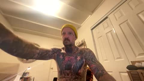 Snapshot of longwalksonthebeach69 chatting on 12, 3, 2026 longwalksonthebeach69 online show from 12, 3, 2026