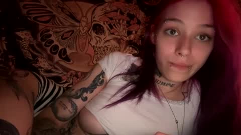 Snapshot of lookingforlona chatting on 27, 9, 2025 lookingforlona online show from 27, 9, 2025