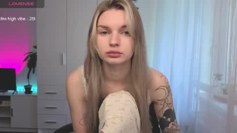 Snapshot of lookluna chatting on 11, 5, 2026 Luna online show from 11, 5, 2026