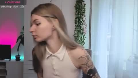 Snapshot of lookluna chatting on 25, 7, 2026 Luna online show from 25, 7, 2026