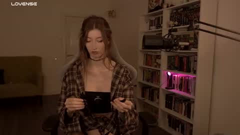 loony_moony online show from 2, 7, 2026