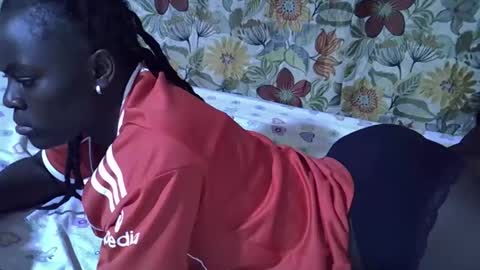 lora_amor online show from 25, 4, 2026