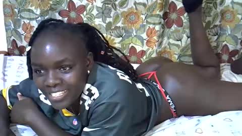 lora_amor online show from 11, 6, 2026