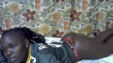 lora_amor online show from 11, 6, 2026