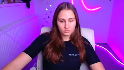 Lora online show from 8, 11, 2025