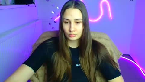 Lora online show from 26, 2, 2026