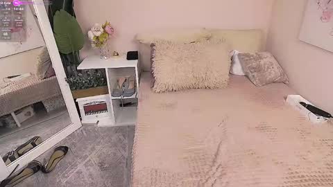 Lora online show from 25, 4, 2026