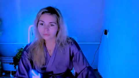 Lora online show from 11, 6, 2026