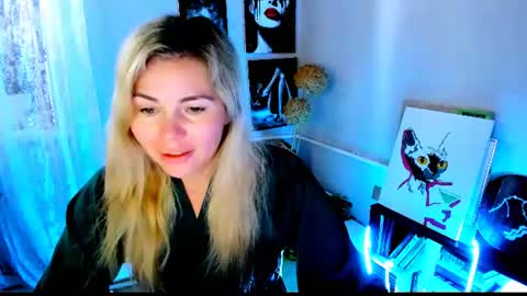 Lora online show from 13, 7, 2026