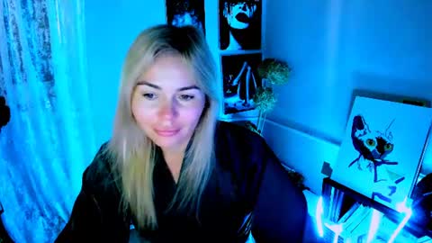 Lora online show from 3, 8, 2026