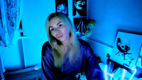 Lora online show from 7, 8, 2026