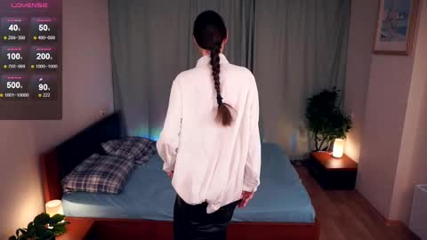 Lora online show from 14, 2, 2025