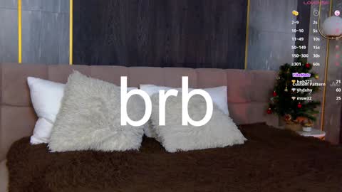 Snapshot of loraineluff chatting on 30, 12, 2024 Loraine online show from 30, 12, 2024