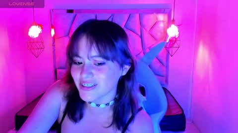   online show from 10, 3, 2025