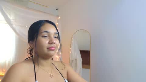 Snapshot of loreaniss chatting on 22, 9, 2025 loreanis online show from 22, 9, 2025