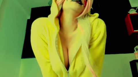 Snapshot of loredepp chatting on 12, 7, 2026 Lore Depp online show from 12, 7, 2026