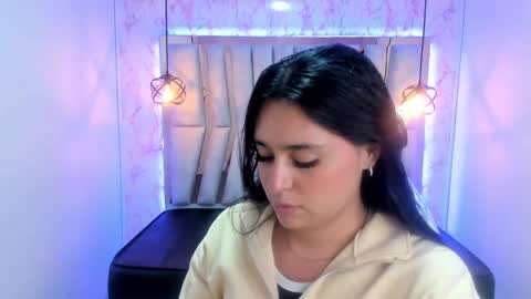 lorem_adams online show from 5, 3, 2025
