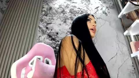 Doll Queen online show from 25, 2, 2026