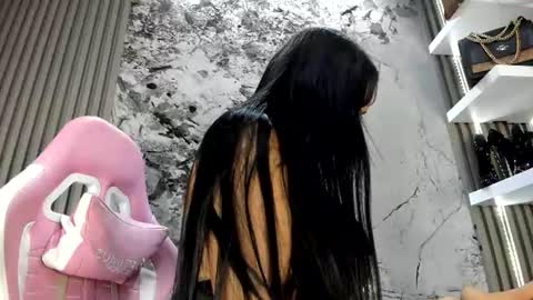 Doll Queen online show from 10, 6, 2026