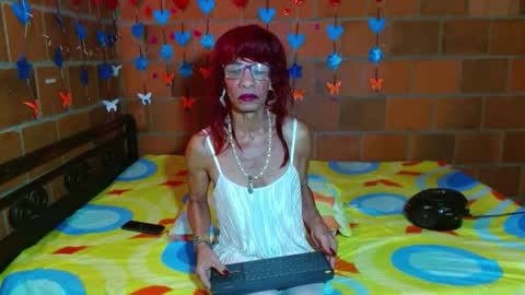 Lorena Capelli online show from 15, 10, 2025