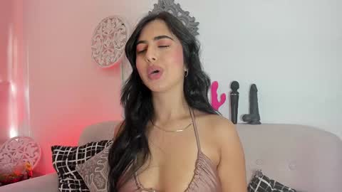 L O R E N online show from 26, 1, 2025