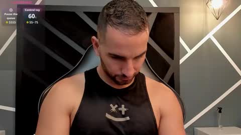  L O R E N Z O  Thumbs Up help  online show from 9, 10, 2025