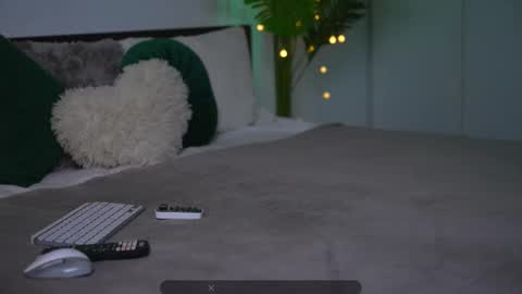 Snapshot of lorettelorenaa chatting on 9, 10, 2025 LoretteLorena online show from 9, 10, 2025