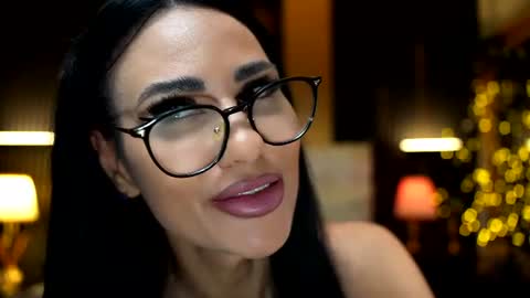LoretteLorena online show from 5, 7, 2026